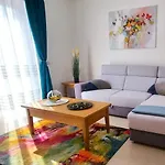 Bella Vista Apartments Apartman *