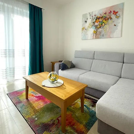 Bella Vista Red * Braşov