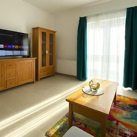 Bella Vista Apartments