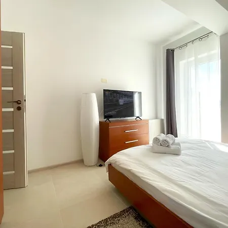 Bella Vista * בראשוב